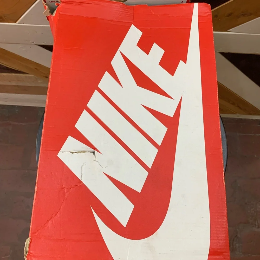 Nike reposhing this